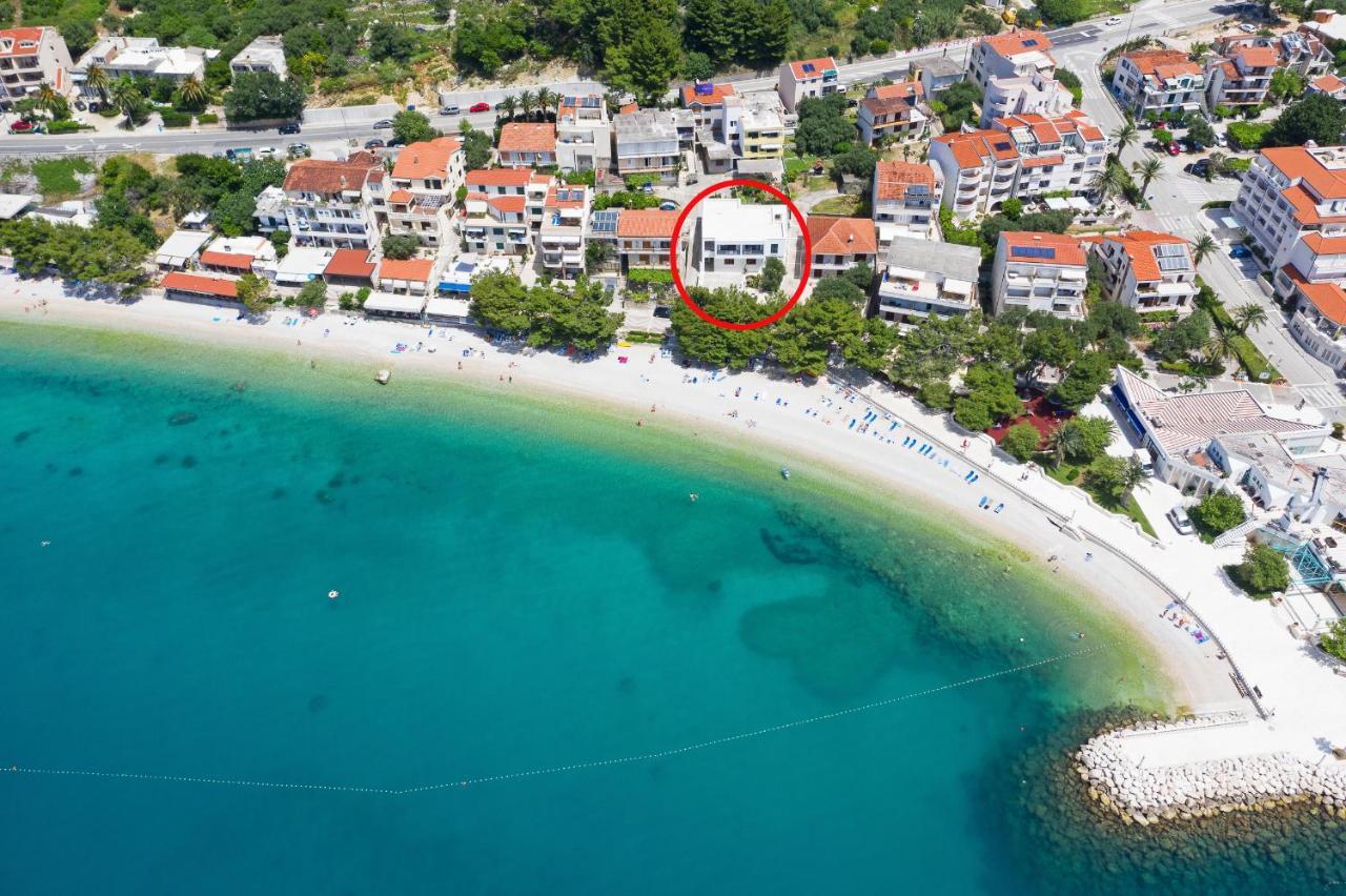 Central Beach Apartments Tucepi Bagian luar foto