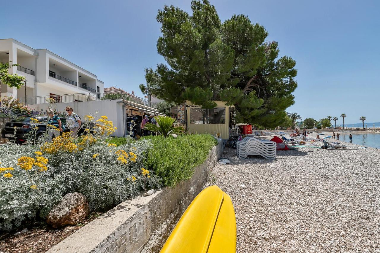 Central Beach Apartments Tucepi Bagian luar foto